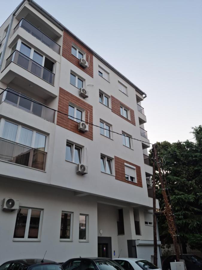 Lester 3 * Skopje